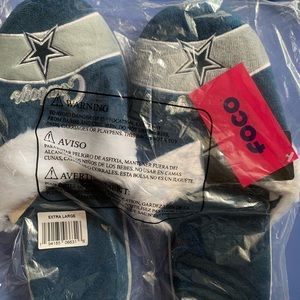 Dallas Cowboys bedroom slippers size XL